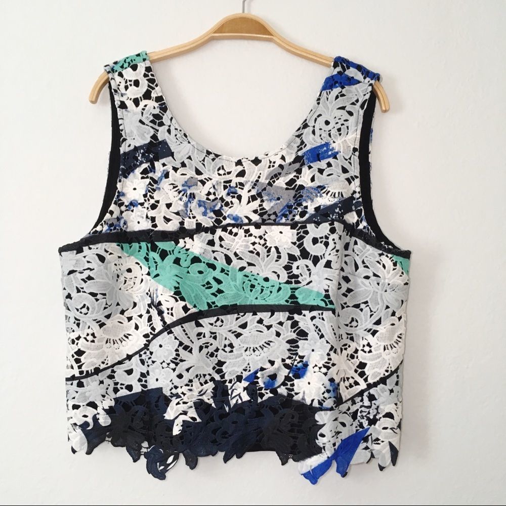 🍇NEW Macy’s BAR III PRINTED LACE TOP SIZE XLARGE